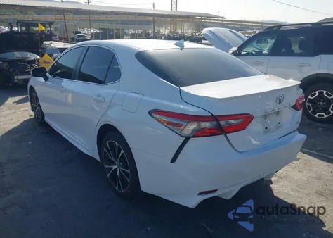 2019 Toyota Camry Se z USA, uszkodzony, nr VIN 4T1B11HKXKU724853
